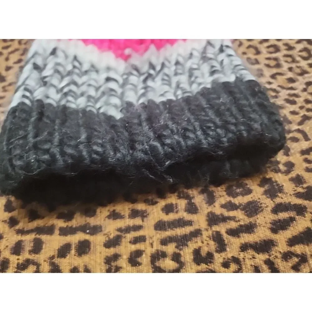 Girls JUSTICE Pink Hat Beanie Pom Pom, One‎ Size